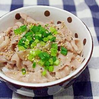 ねぎ塩レモンだれ♪豚カルビ丼